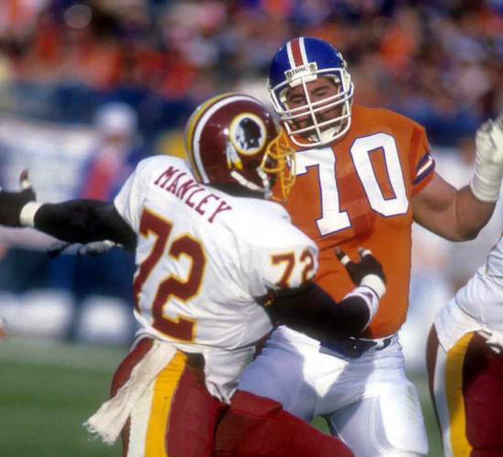 DEMA WR 1982 Throwback Football Jersey, Retro Stitched Jersey