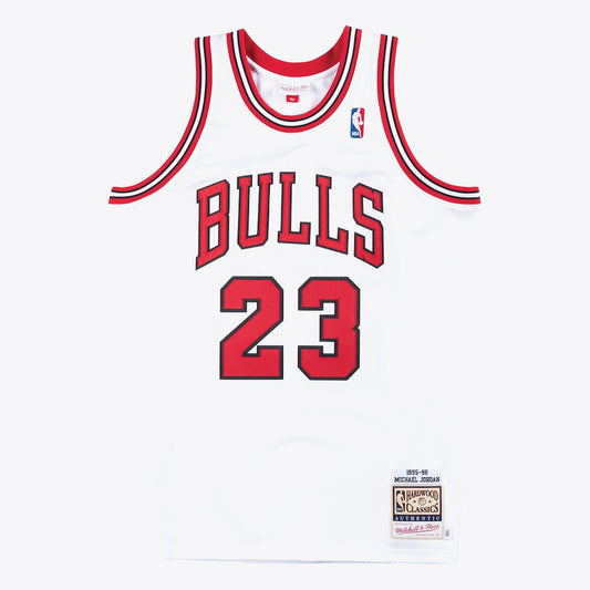 Chicago Bulls Michael Jordan 1995-96 Mitchell & Ness Jersey product image